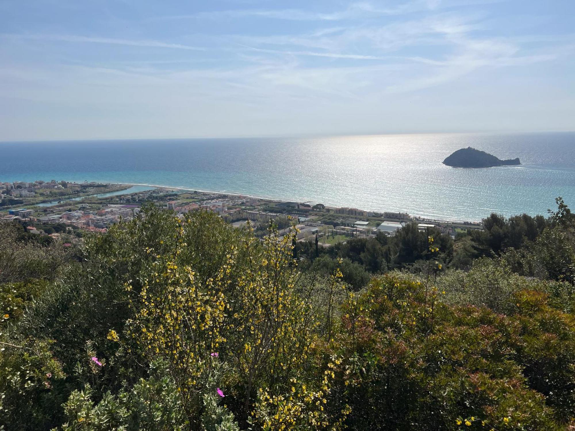 אלבניה Le Torri Riviera Holiday מראה חיצוני תמונה